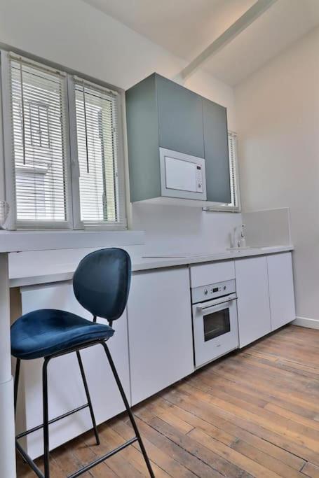 Unique Loft Apartment Located 15 Minutes From The Champs Elysees Saint-Ouen  Extérieur photo